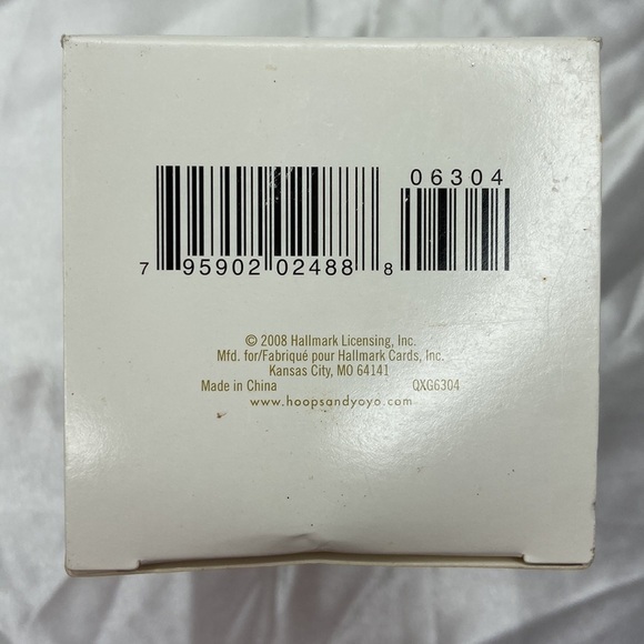 Hallmark Keepsake Hoops and YoYo Cell-ebrating Christmas Sound Ornament 2008 - Picture 4 of 9